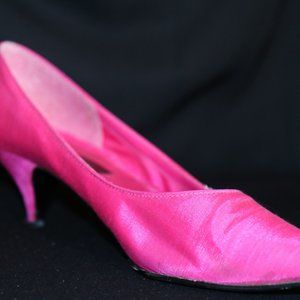 MADEMOISELLE PINK FUCHSIA  FABRIC CLOTH PUMPS SIZE 8 USED